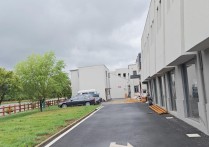 （热门）新装修示范区，可以做隔层，有独栋位置佳，位置佳，沿河配套商业，仓库转让