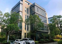 上海闵行浦江镇·8号线地铁口独栋出售 自带4车位 独立大花园 送豪装