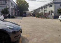 园区场地大，（热门）5号线华宁路号线旁边单层产业园仓库出租，位置佳。